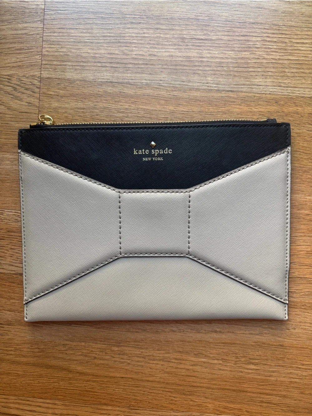 kate spade Zip Wristlet